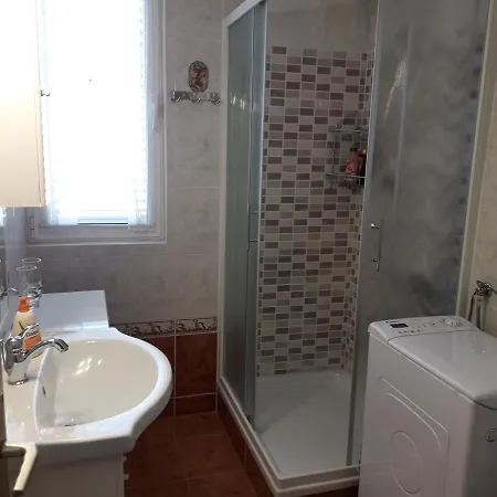 J&r Babara Apartment