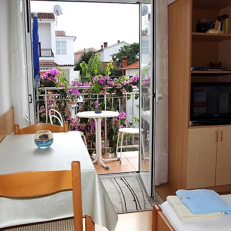 J&r Babara Apartment Biograd Na Moru