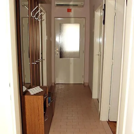 J&r Babara Apartment *