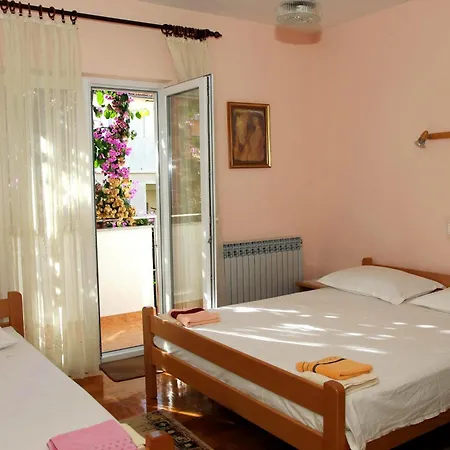 Apartment J&r Babara Biograd Na Moru
