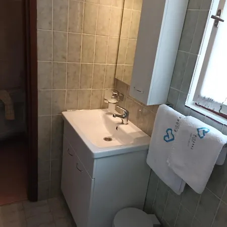 J&r Babara Apartment