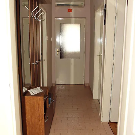 J&r 바바라 아파트 비오그라드나모루